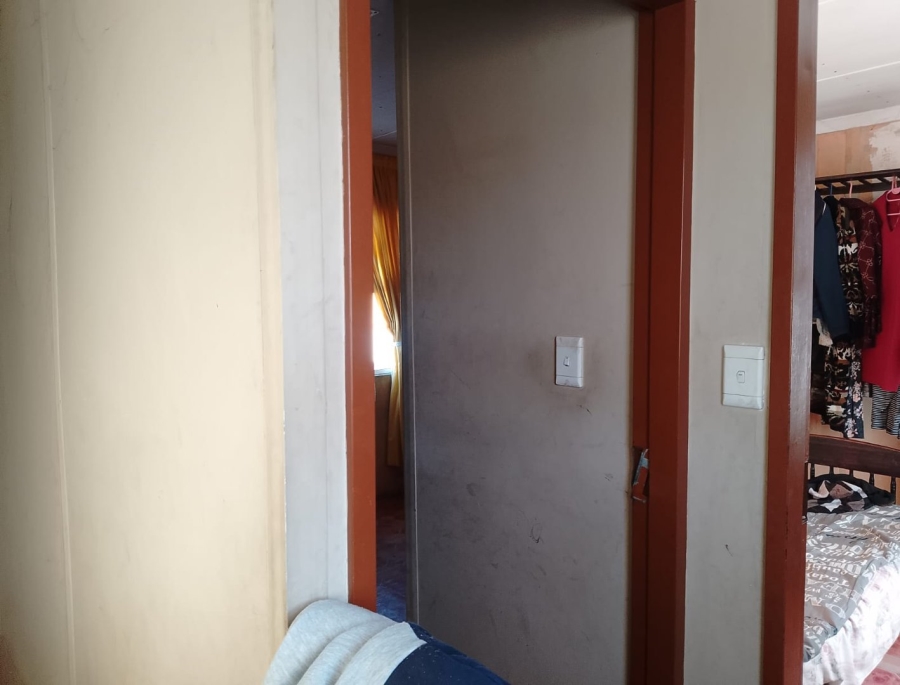 2 Bedroom Property for Sale in Delft Western Cape